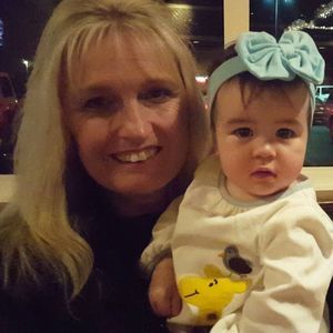 Meet your Posher, Leslie